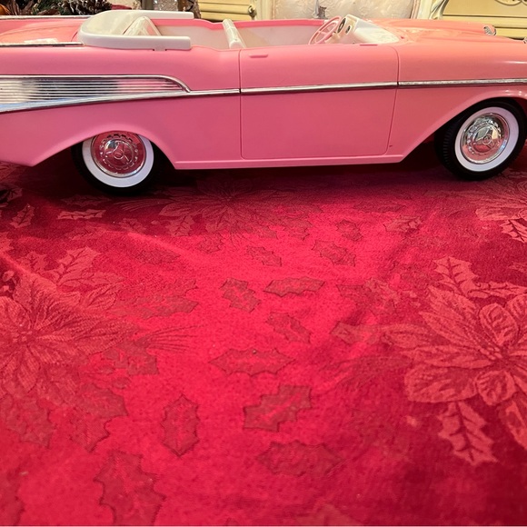 VINTAGE RARE 1988 MATTE BARBIE 1957 PINK CONVERTIBLE 26" - Picture 2 of 13